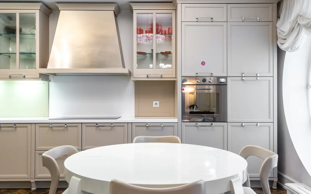 cooking air fryer kitchen in an everyday setting