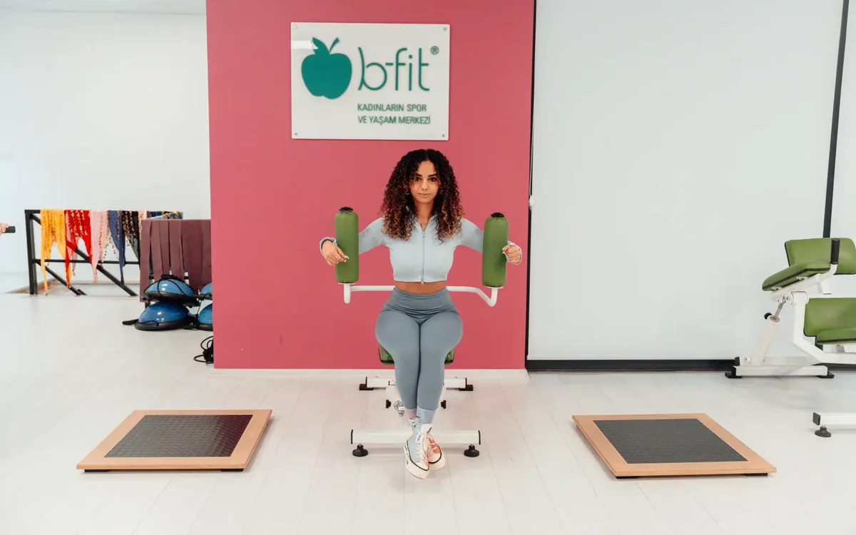 home workout small apartment in an everyday setting